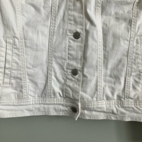 UNIVERSAL THREAD White Denim Minimalistic Jean Jacket Size L - Picture 5 of 11